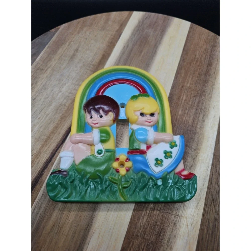 Vintage 1978 Nursery Originals Rainbow Lightswitch Cover 3d‎ Blow mold